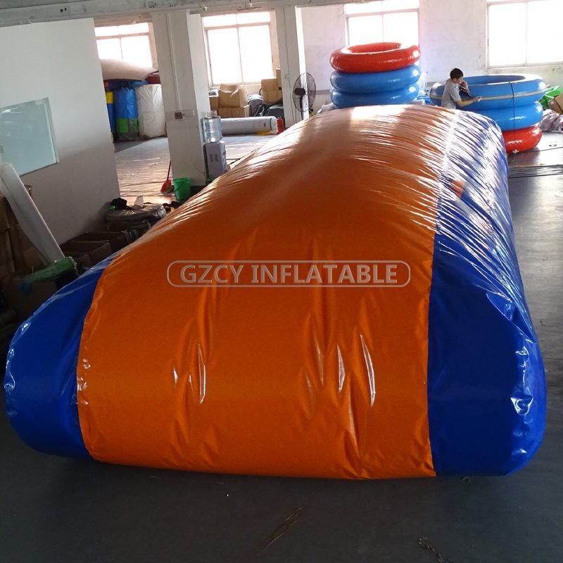 Customized Inflatable Water Jumping Pillow